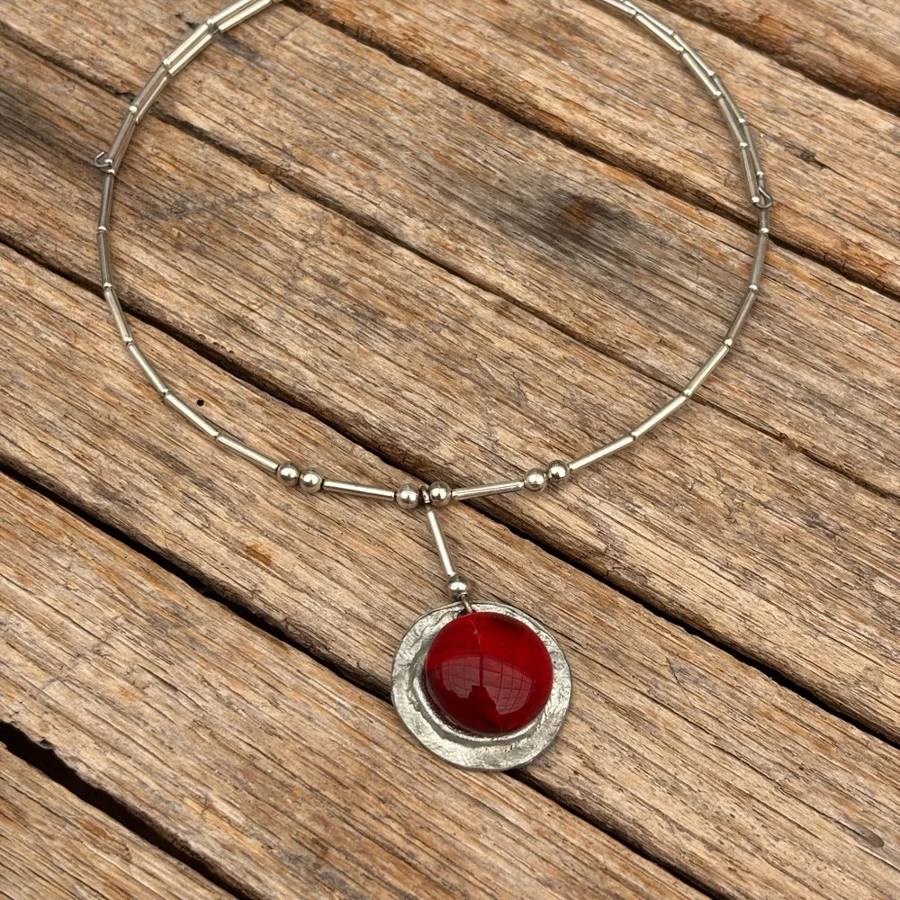 Silver tone Choker Necklace with Red Garnet-Style glass Pendant